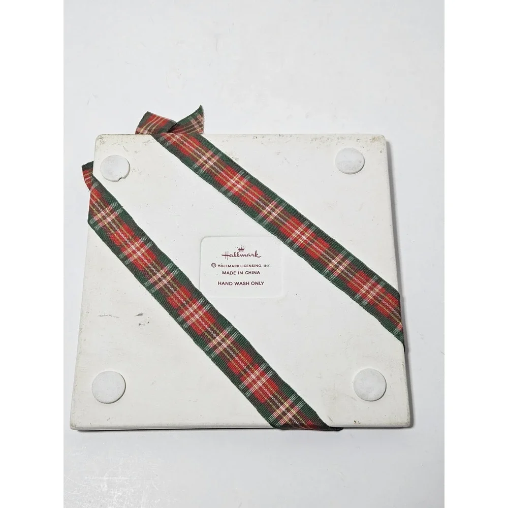 Hallmark Christmas Ceramic Tile Trivet Red Snowflake Hot Plate Plaque Plaid